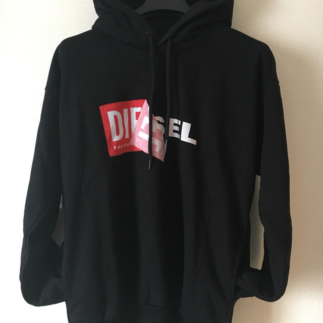 DIESEL(ディーゼル)の値引き不可！大人気パーカーXLサイズ！新品未使用品 メンズのトップス(パーカー)の商品写真