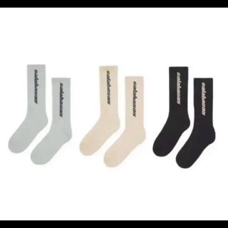 シュプリーム(Supreme)のYeezy calabasas socks(ソックス)