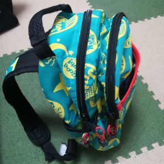 ジャンクストアー(JUNK STORE)のFO SMILE BACKPACK Sサイズ　グリーン/イエロー(リュックサック)