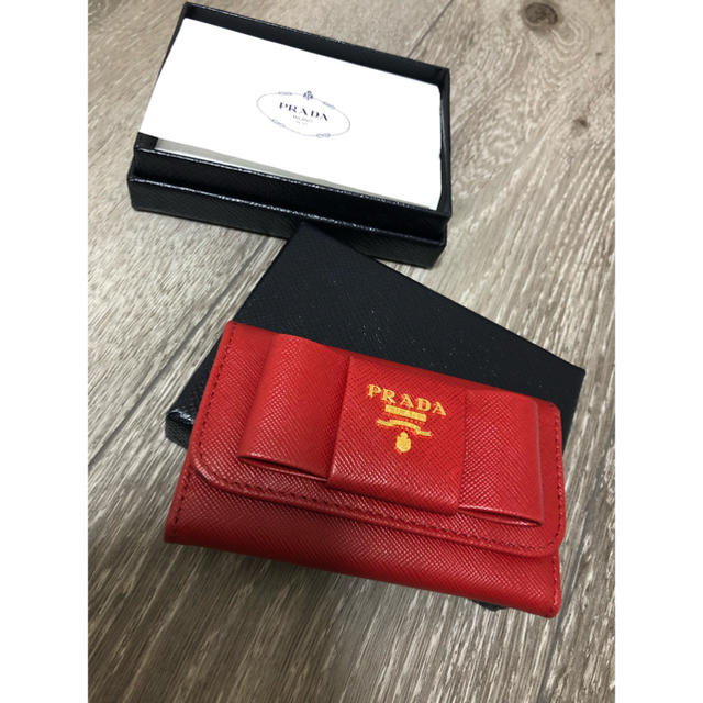 5日まで♡ PRADA プラダ リボン キーケース 新品未使用 FUOCO 赤