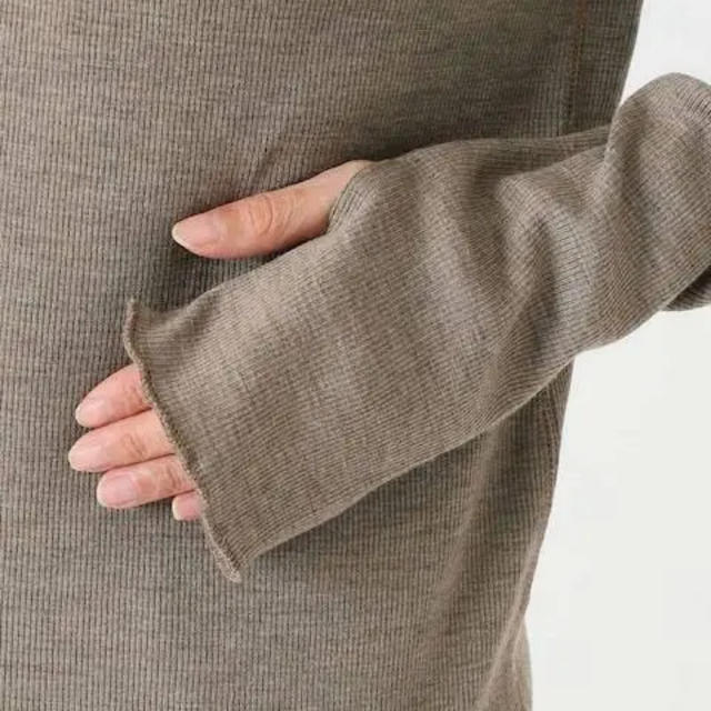 春先取りの Deuxieme Classe jersey タートルネック ベージュ superior ...