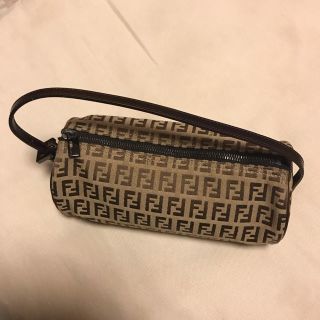 フェンディ(FENDI)のFENDI 筒型ミニバッグ／ポーチ(ハンドバッグ)