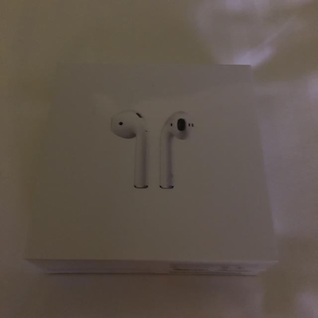 エアーポッズMMEF2J/A AirPods with Charging Case