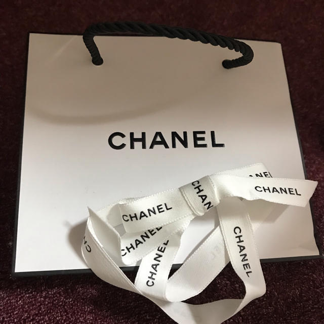 CHANEL(シャネル)のCHANEL  リボン  紙袋 レディースのバッグ(ショップ袋)の商品写真