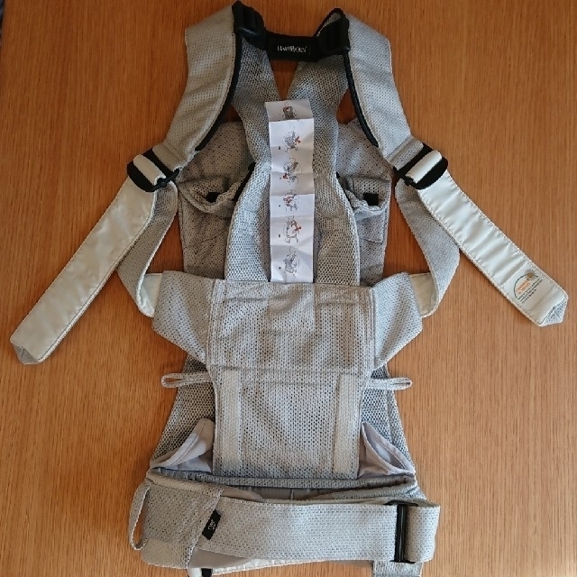 BABYBJORN(ベビービョルン)のベビービョルン ベビーキャリア one+air キッズ/ベビー/マタニティの外出/移動用品(抱っこひも/おんぶひも)の商品写真