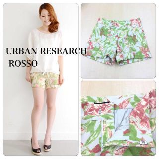 アーバンリサーチ(URBAN RESEARCH)のROSSO葉花柄ショートパンツ(ショートパンツ)