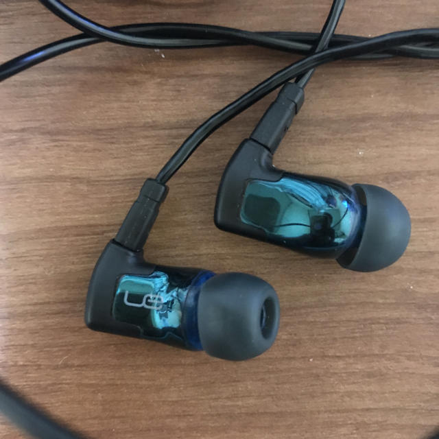 Ultimate Ears TRIPLE.FI 10(TF10)の通販 by とも's shop|ラクマ