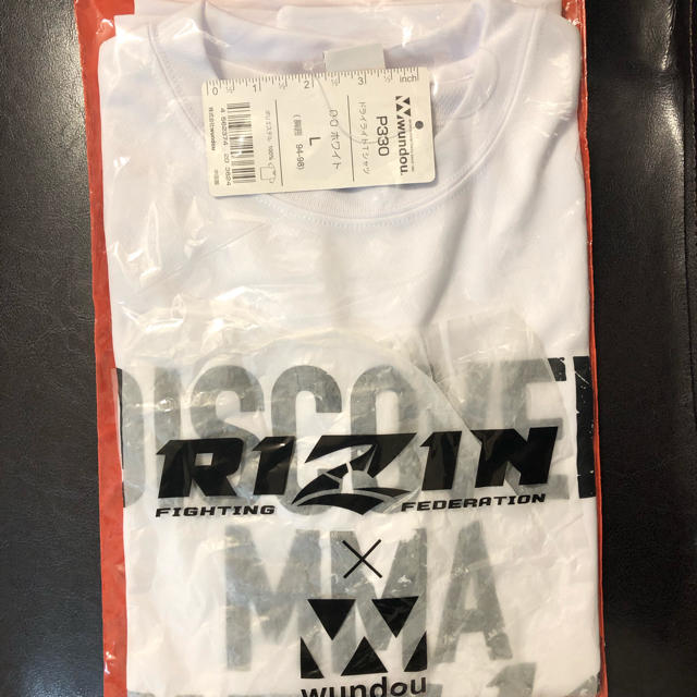 RIZIN Tシャツ 黒白計2枚 専用 チケットのスポーツ(格闘技/プロレス)の商品写真