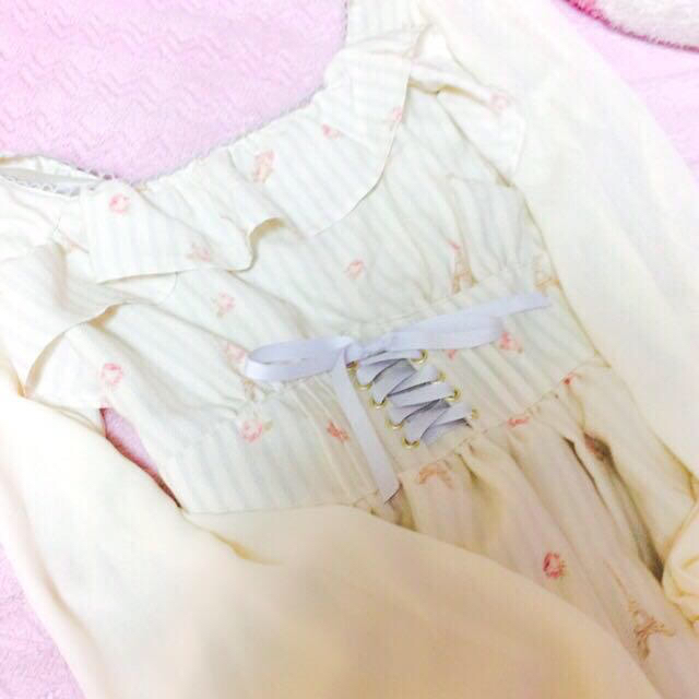 新品タグ付き♡花柄ストライプワンピース