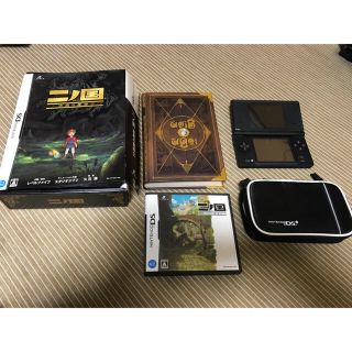 ニンテンドーDS(ニンテンドーDS)の美品ニンテンドーDSi 本体 +携帯ケース+ 二ノ国 セット ジブリ 早い者勝ち(携帯用ゲーム機本体)