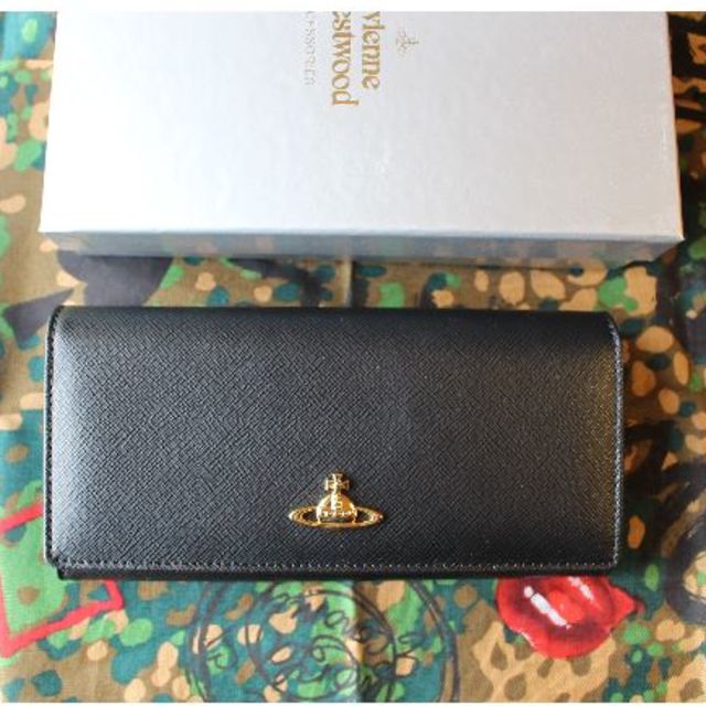 Vivienne Westwood(ヴィヴィアンウエストウッド)のヴィヴィアン 　2018ｓｓ  SAFFIANO 長財布 レディースのファッション小物(財布)の商品写真