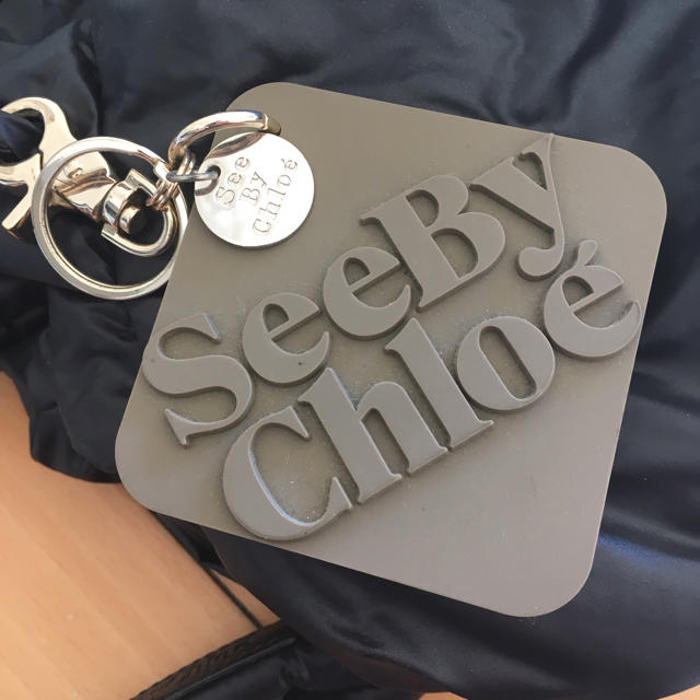 SEE BY CHLOE(シーバイクロエ)の【 see by Chloe 】◆値下げ◆美品／シーバイクロエ チャーム付バッグ レディースのバッグ(トートバッグ)の商品写真