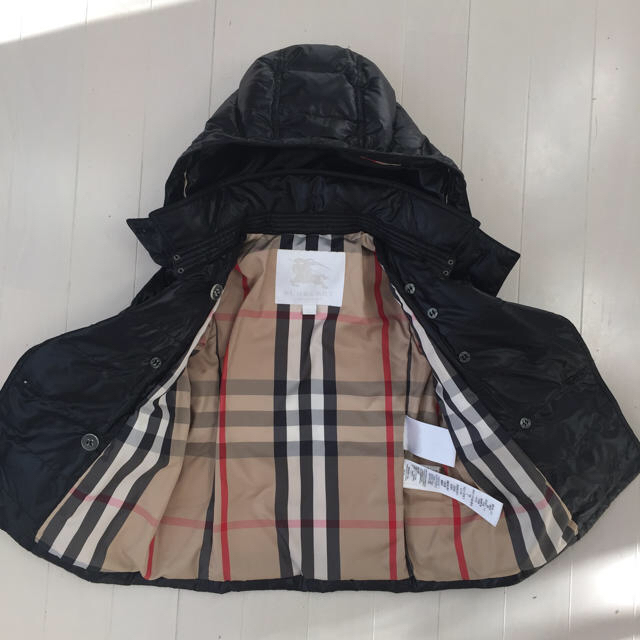 BURBERRY(バーバリー)の美品♪バーバリーチルドレン♪104cm 4Y 女の子ダウンコート キッズ/ベビー/マタニティのキッズ服女の子用(90cm~)(コート)の商品写真