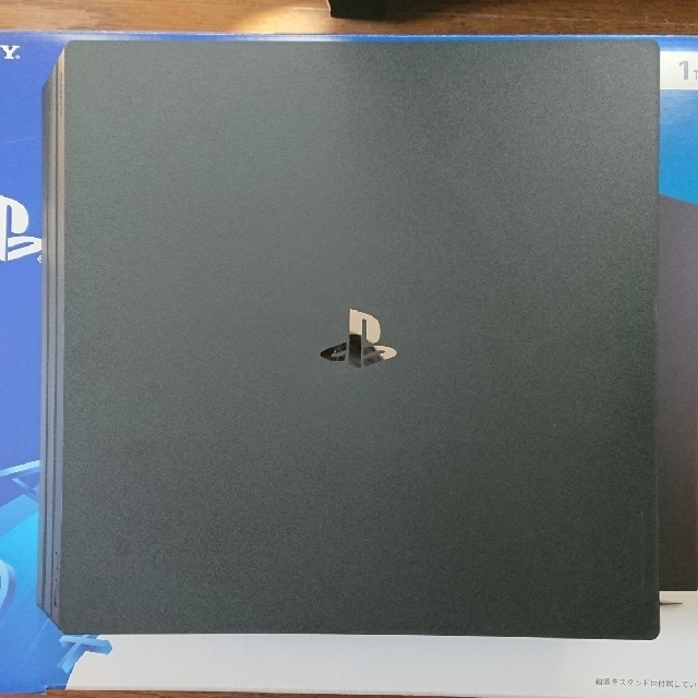 PlayStation4 Proの通販 by カナゴ's shop｜プレイステーション4ならラクマ - PlayStation4 新作大得価