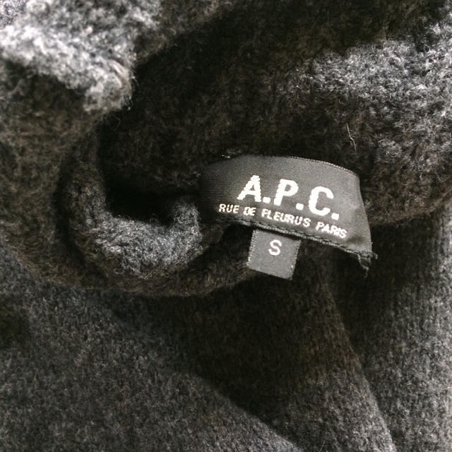 A.P.C(アーペーセー)のA.P.C タートルニット Sサイズ  レディースのトップス(ニット/セーター)の商品写真