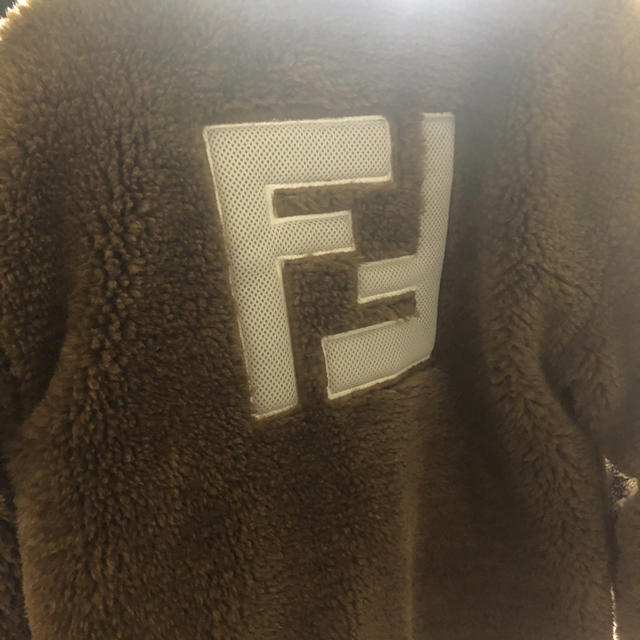 FENDI(フェンディ)のFENDI ファージャケット メンズのジャケット/アウター(ダッフルコート)の商品写真