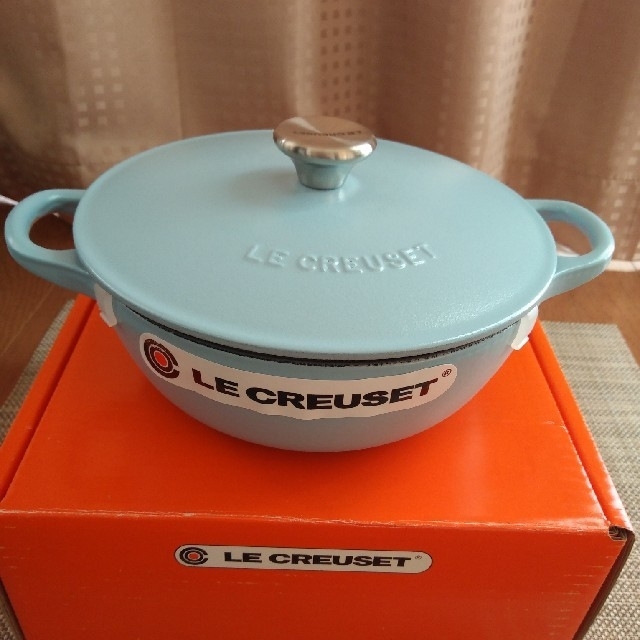 LE CREUSET(ルクルーゼ)のホウロウ鍋 インテリア/住まい/日用品のキッチン/食器(鍋/フライパン)の商品写真