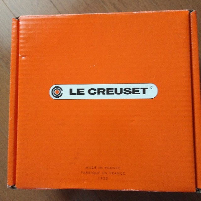 LE CREUSET(ルクルーゼ)のホウロウ鍋 インテリア/住まい/日用品のキッチン/食器(鍋/フライパン)の商品写真