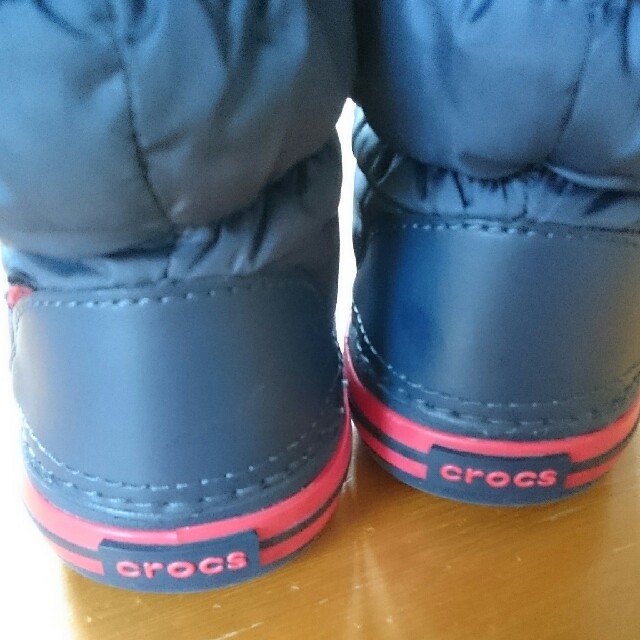 crocs(クロックス)のクロックス キッズスノーブーツ  キッズ/ベビー/マタニティのキッズ靴/シューズ(15cm~)(ブーツ)の商品写真