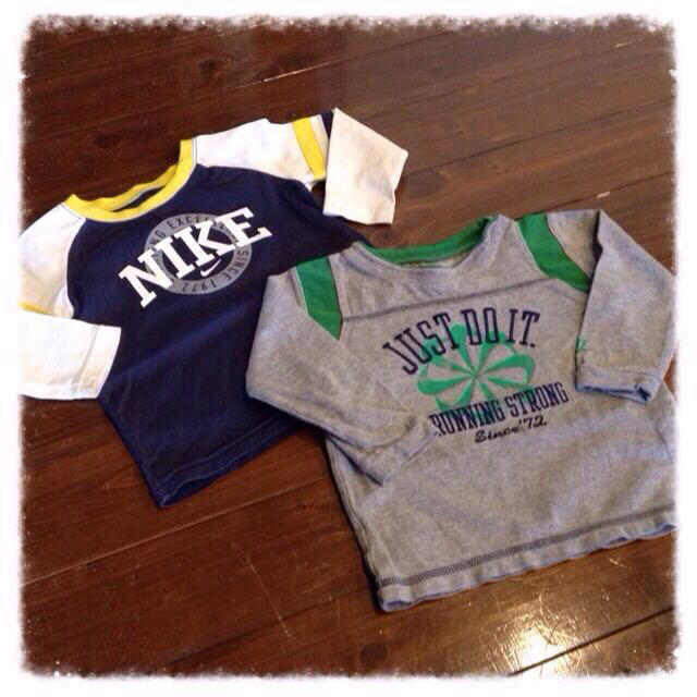 NIKE(ナイキ)の冬物SALE！NIKE  2枚SET80 キッズ/ベビー/マタニティのキッズ服男の子用(90cm~)(その他)の商品写真