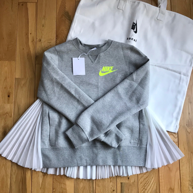 ナイキ × サカイ バックプリーツ フレア Nike Sacai