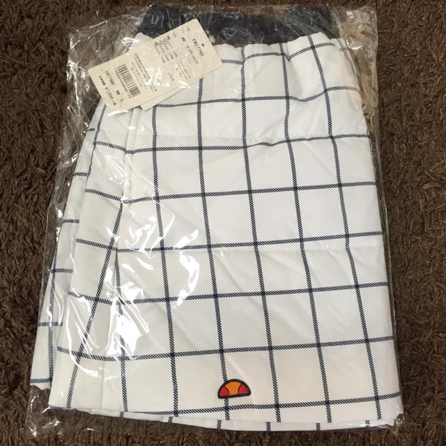 ellesse(エレッセ)の最終値下げです❗️ エレッセ     中綿スカート   Ｌサイズ スポーツ/アウトドアのテニス(ウェア)の商品写真