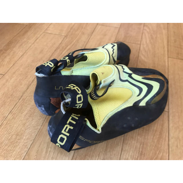 LA SPORTIVA(スポルティバ)のクライミングシューズ 34.5 スポルティバ スポーツ/アウトドアのアウトドア(登山用品)の商品写真