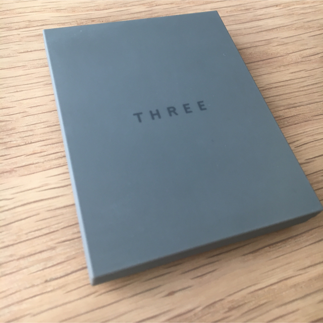 THREE(スリー)のTHREE シマリンググローデュオ01 コスメ/美容のベースメイク/化粧品(コントロールカラー)の商品写真
