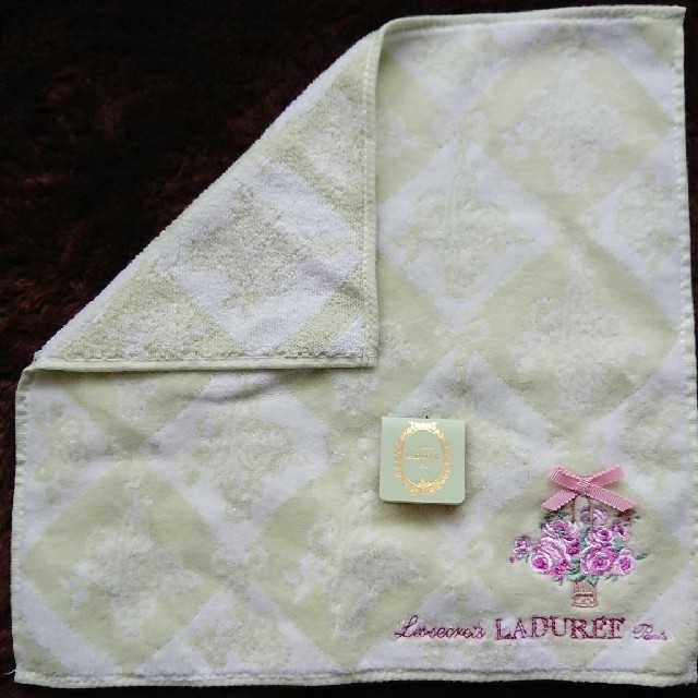 LADUREE(ラデュレ)のLADUREE タオルハンカチセット レディースのファッション小物(ハンカチ)の商品写真