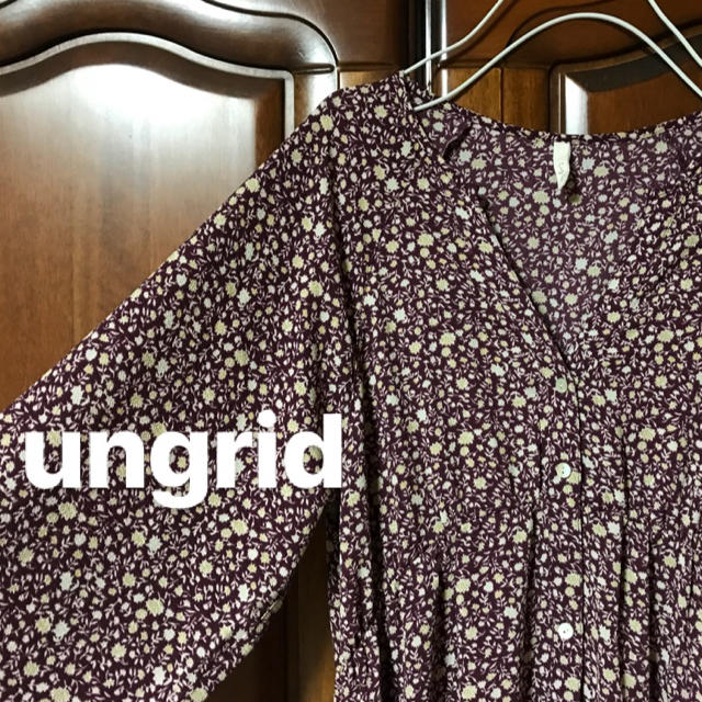 Ungrid(アングリッド)のungrid 小花柄ワンピース レディースのワンピース(ロングワンピース/マキシワンピース)の商品写真