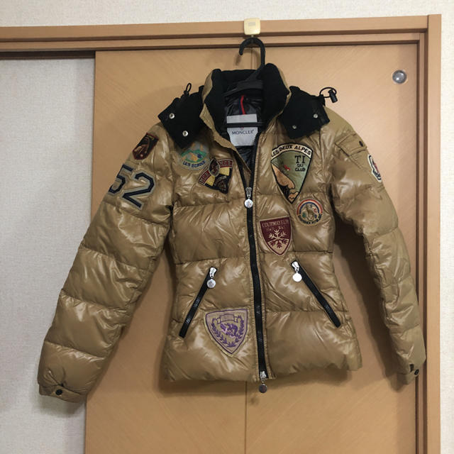 モンクレール K2スペシャル サイズ00 本物 USED正規品購入の モンクレール K2スペシャル サイズ00 本物 USED正規品購入の