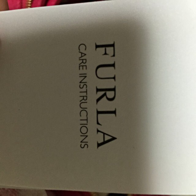 Furla(フルラ)の新品未使用タグ付き☆フルラ綺麗色バッグ レディースのバッグ(ショルダーバッグ)の商品写真