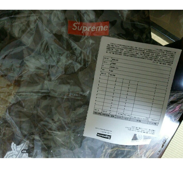 Supreme(シュプリーム)の定価以下国内新品 supreme  reflective camo Down Ｍ メンズのジャケット/アウター(ダウンジャケット)の商品写真