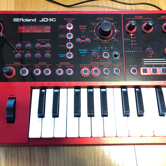 Roland(ローランド)の☆本日中限定値下げ☆【美品箱付き】Roland JD-Xi 【専用ケース付き】 楽器の鍵盤楽器(キーボード/シンセサイザー)の商品写真