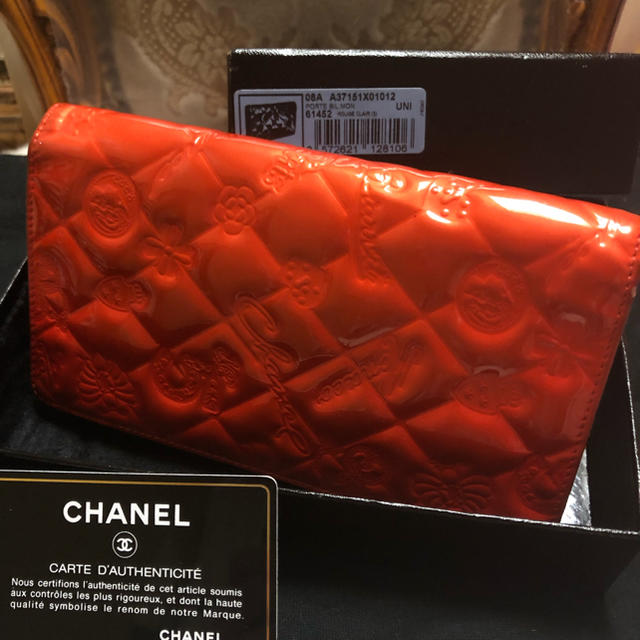 CHANEL パテント　財布