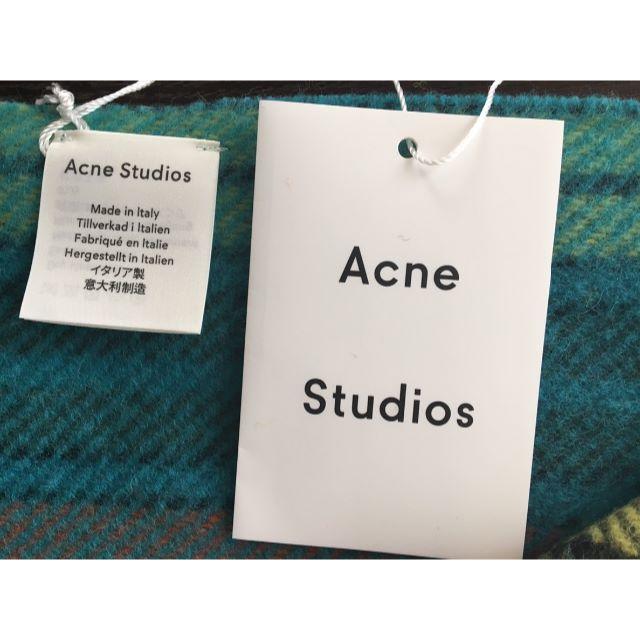 ACNE(アクネ)の【チェックロゴ】 アクネ　ストール　ミッドブルー/イエロー マフラー レディースのファッション小物(マフラー/ショール)の商品写真