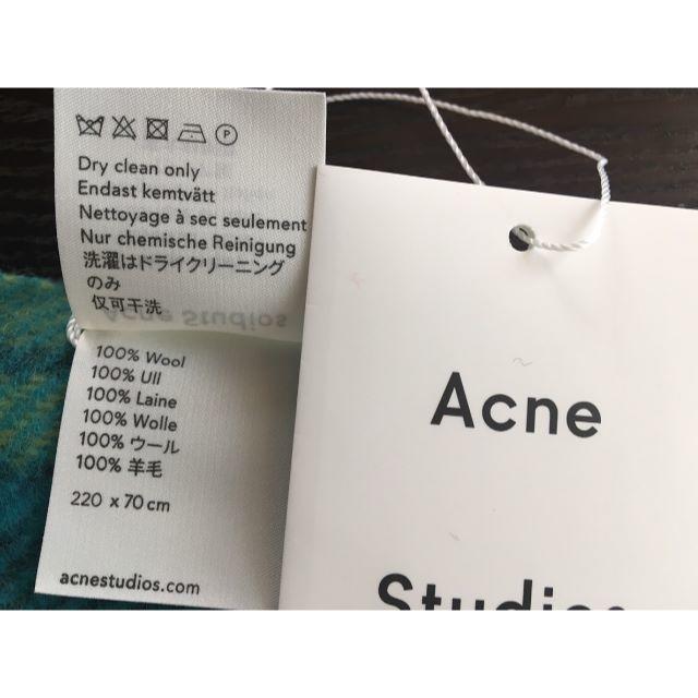 ACNE(アクネ)の【チェックロゴ】 アクネ　ストール　ミッドブルー/イエロー マフラー レディースのファッション小物(マフラー/ショール)の商品写真