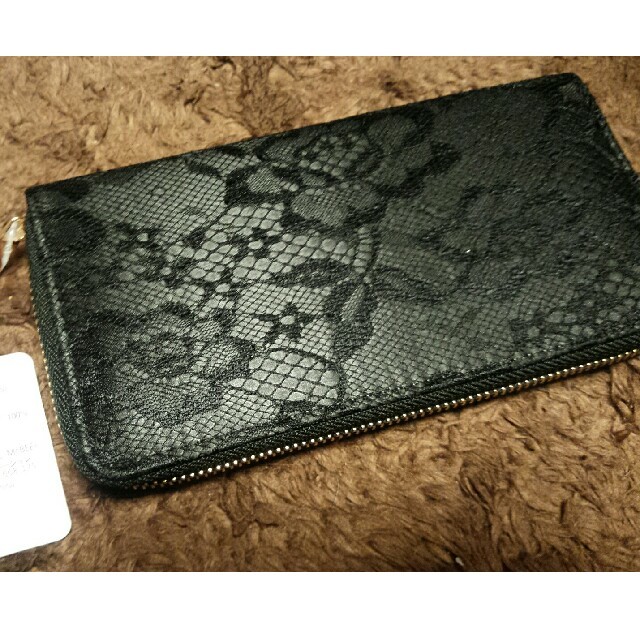 CECIL McBEE(セシルマクビー)のCECIL McBEEの長財布 レディースのファッション小物(財布)の商品写真