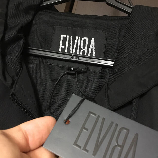 Elvira ナイロン パーカー 最終値下げ