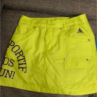 ルコックスポルティフ(le coq sportif)のルコック秋冬物スカート   ナイロン生地(ミニスカート)