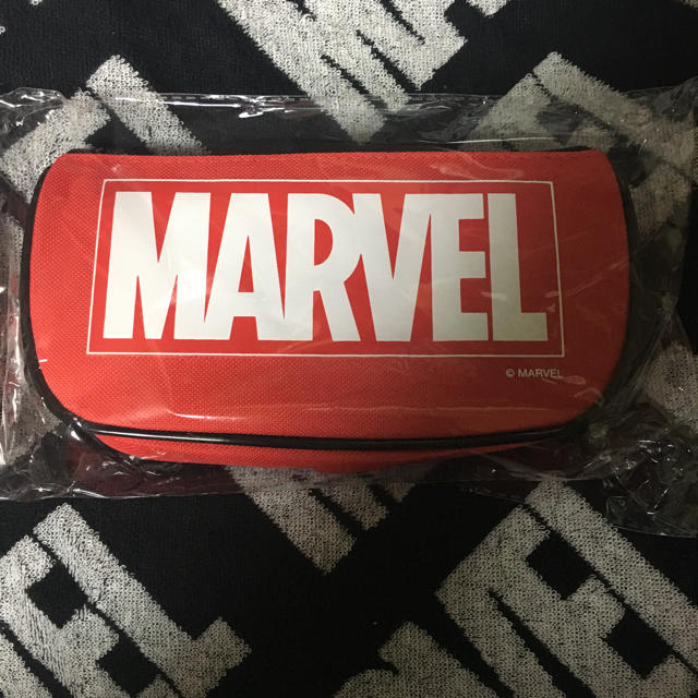 MARVEL(マーベル)のMARVEL 船形 ペンポーチ レディースのファッション小物(ポーチ)の商品写真