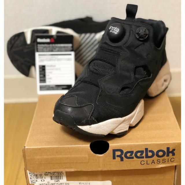 Reebok(リーボック)の【時間限定値下げ】インスタポンプフューリー Black/White レディースの靴/シューズ(スニーカー)の商品写真