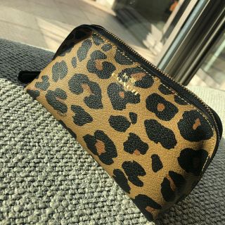 コーチ(COACH)のCOACH レオパード柄ポーチ(ポーチ)