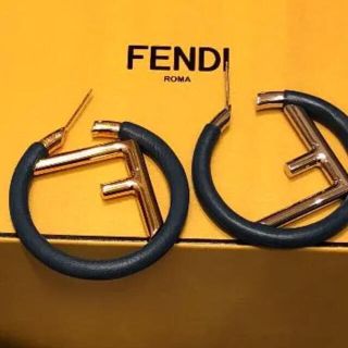 フェンディ(FENDI)のhiro様 専用 新作  フェンディ    ピアス(ピアス)