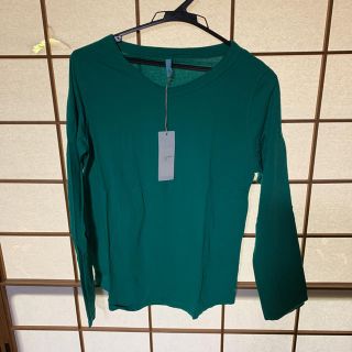 グリーン(green)のグリーン  トップス(カットソー(長袖/七分))