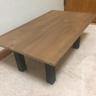 無垢材を使った木製テーブル(ローテーブル)