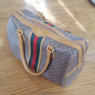 グッチ(Gucci)のGUCCI ボストンバッグ(ボストンバッグ)