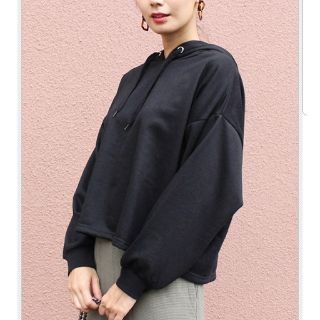 エモダ(EMODA)の【 新品】EMODAパーカー/タグ付き(￥6,980-)(パーカー)