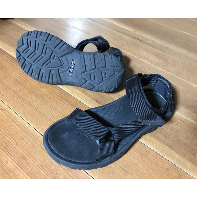 Teva(テバ)のテバ(Teva) ハリケーン サンダル 25.0cm メンズの靴/シューズ(サンダル)の商品写真