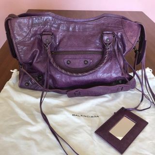 BALENCIAGA(バッグ ・ パープル/紫色系)のフリマアイテム一覧 BALENCIAGA(バッグ ・ パープル/紫色系)のフリマアイテム一覧